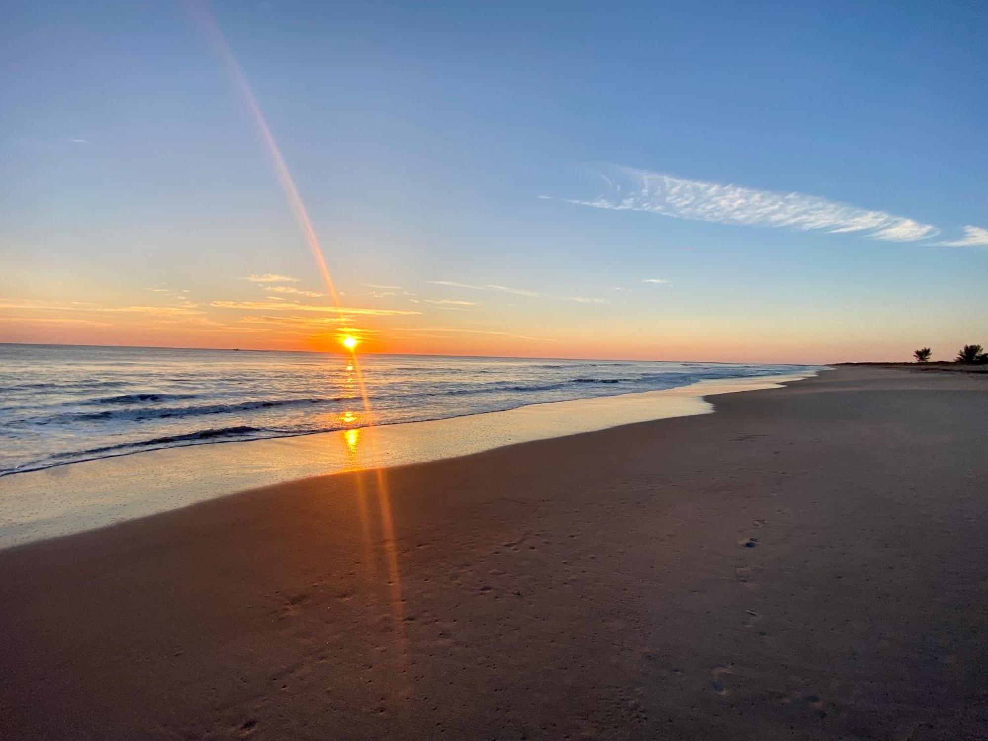 Sandy Shores - 2Br Beach Getaway And Surf Spot Fort Pierce Extérieur photo